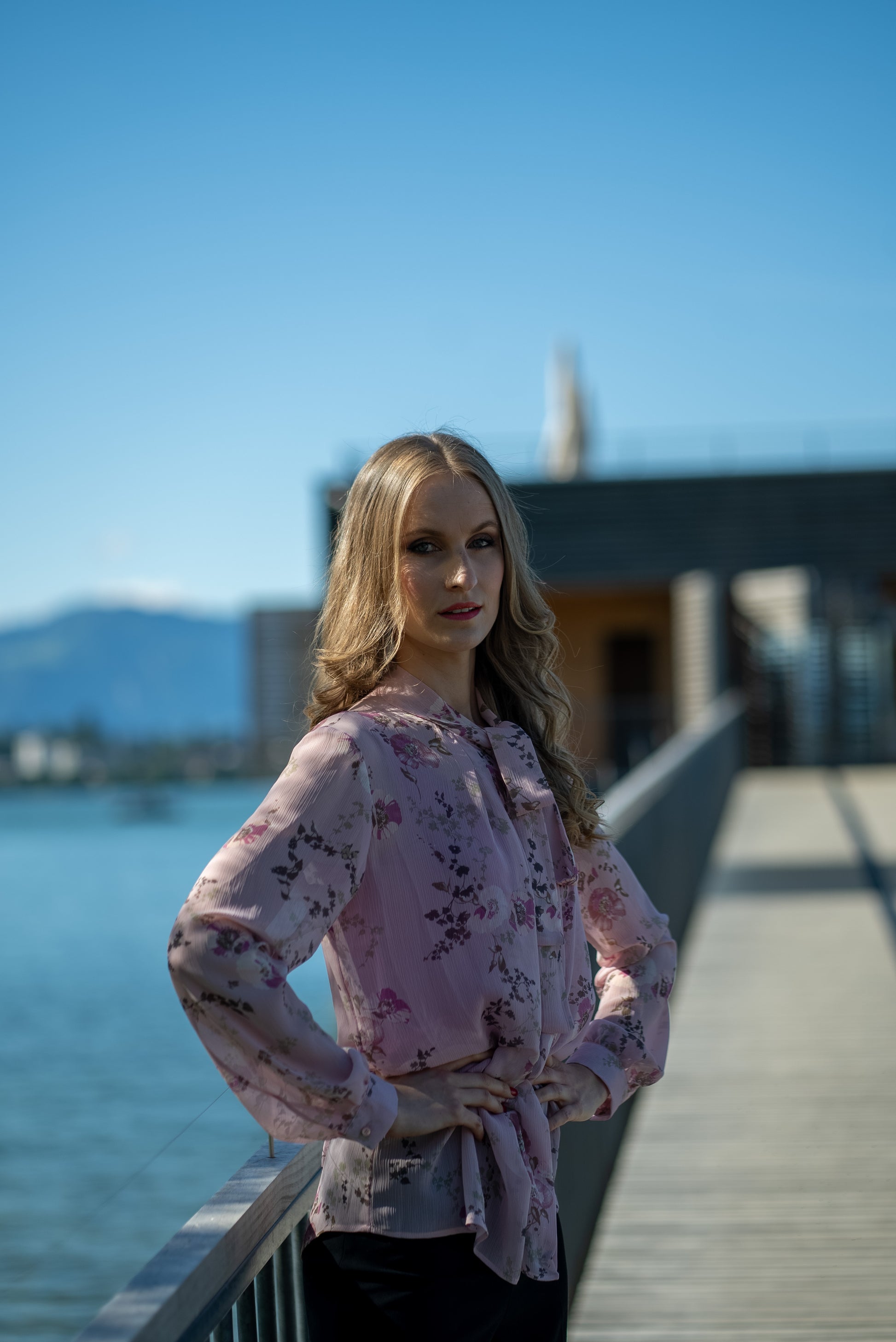 Bluse aus Bedrüktem Chiffon